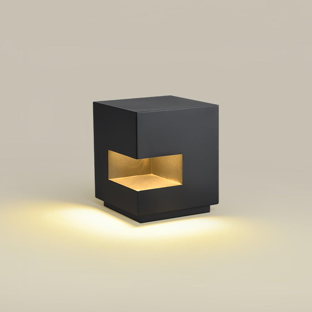 Modern Cube Outdoor Post Light – IP65 Waterproof LED Bollard for Pathways & Gardens