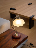 Retro Flower Table Lamp