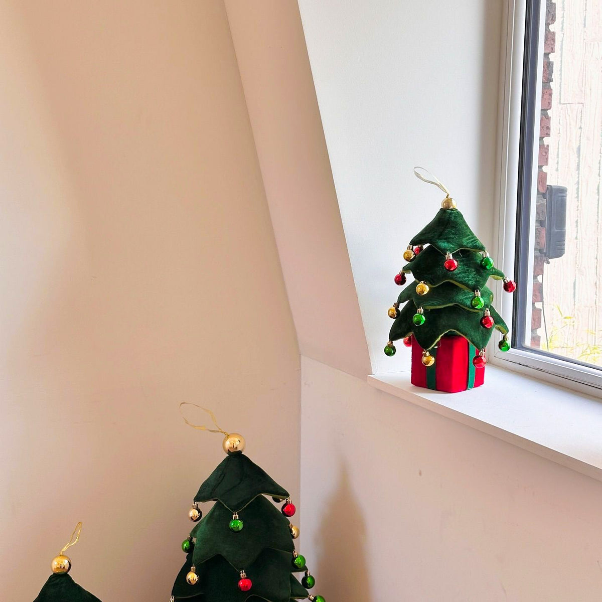 retractable-xmas-tree-gift-lamp