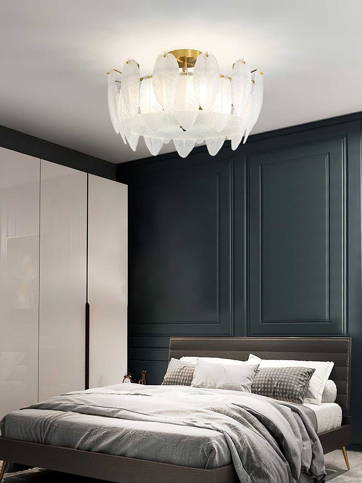 retro-feather-ceiling-lamp