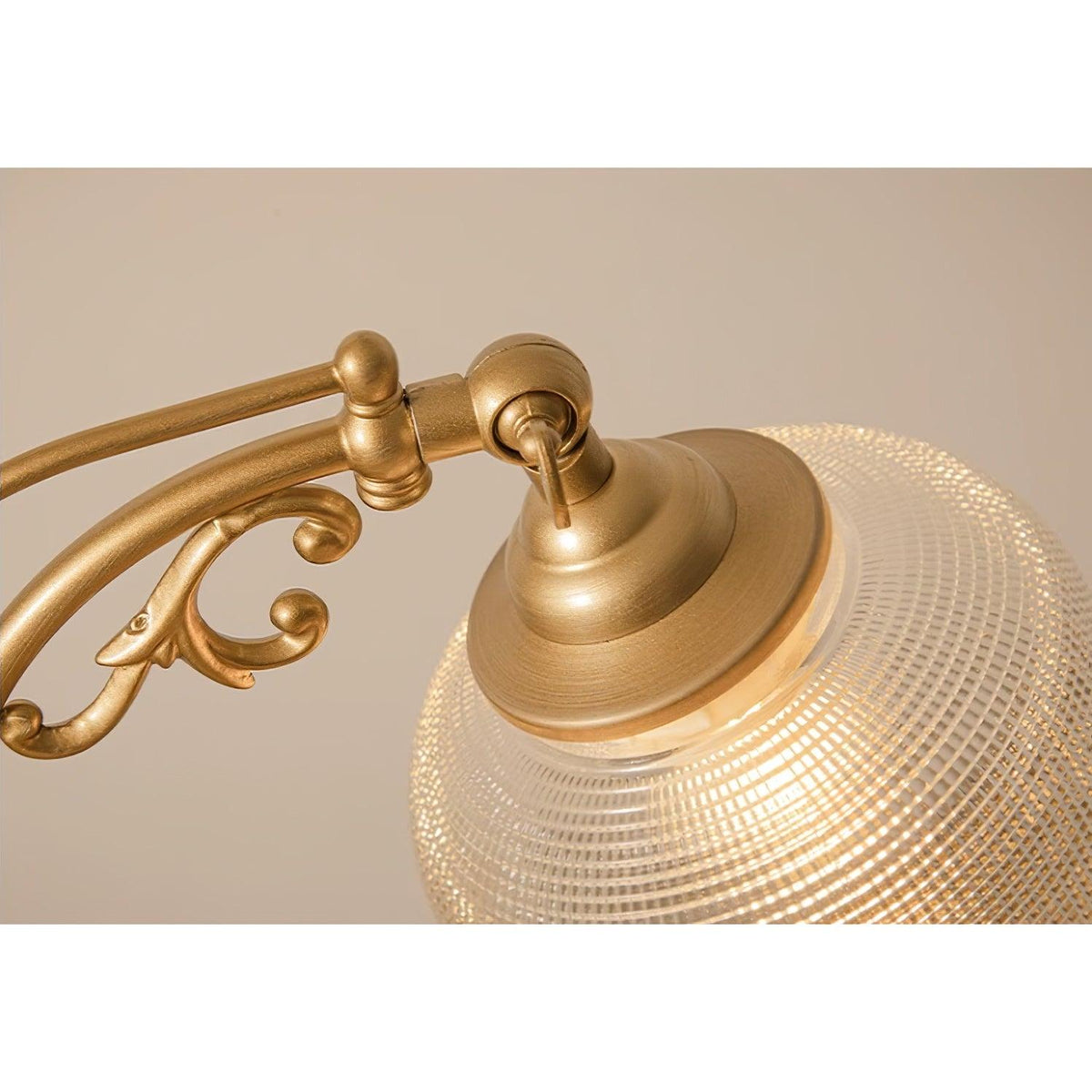retro-glass-gooseneck-table-lamp