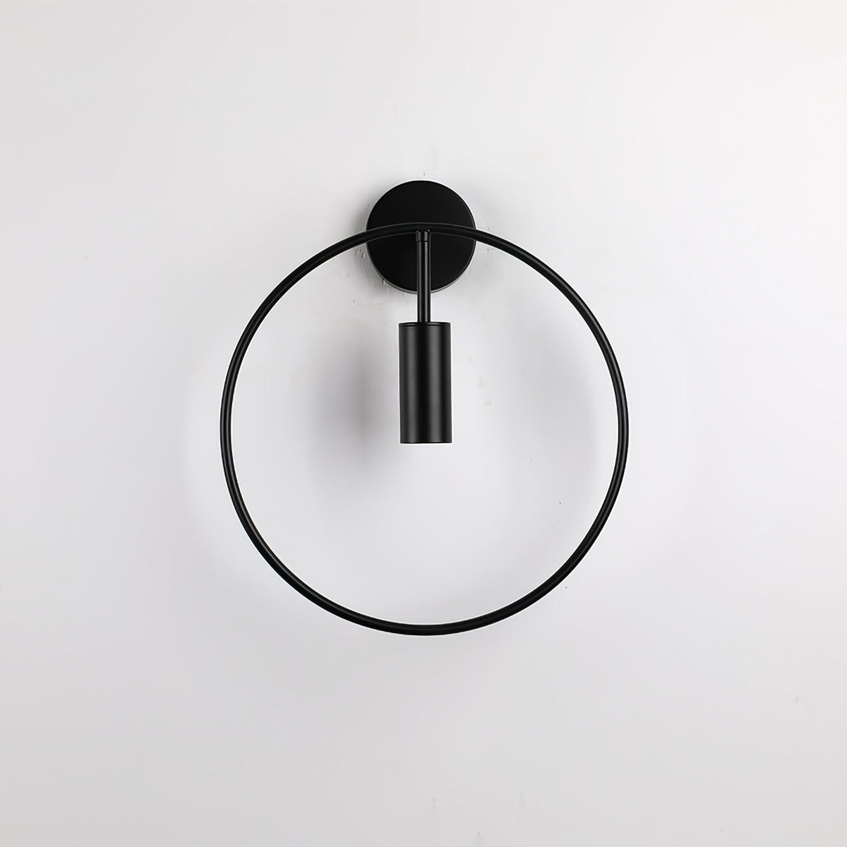 Revolta Wall Lamp