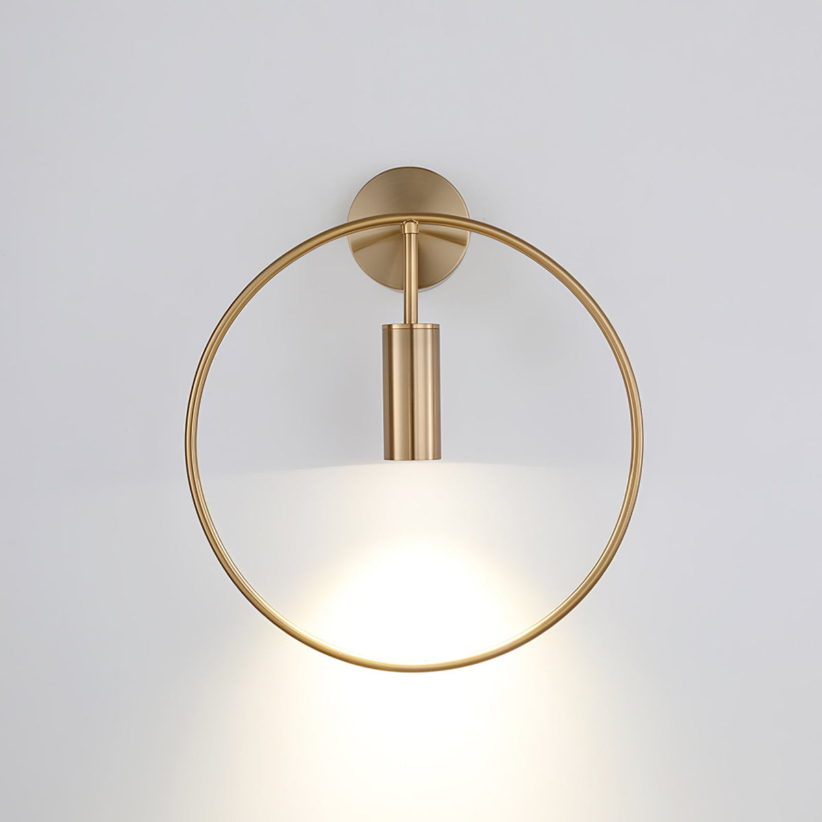 Revolta Wall Lamp