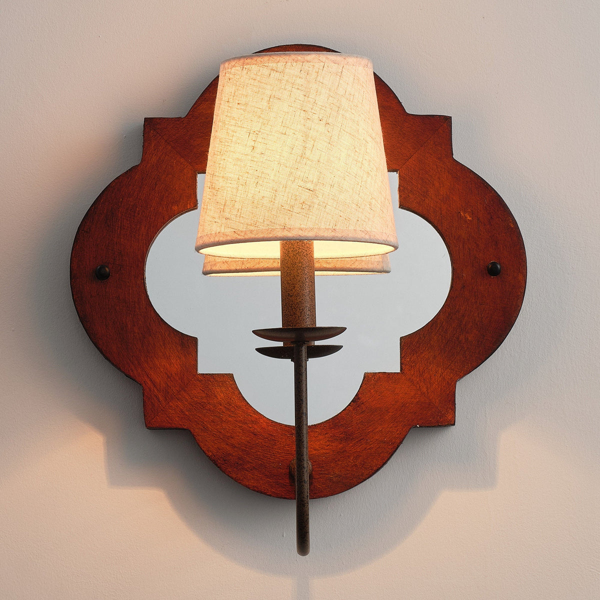rheam-wall-lamp