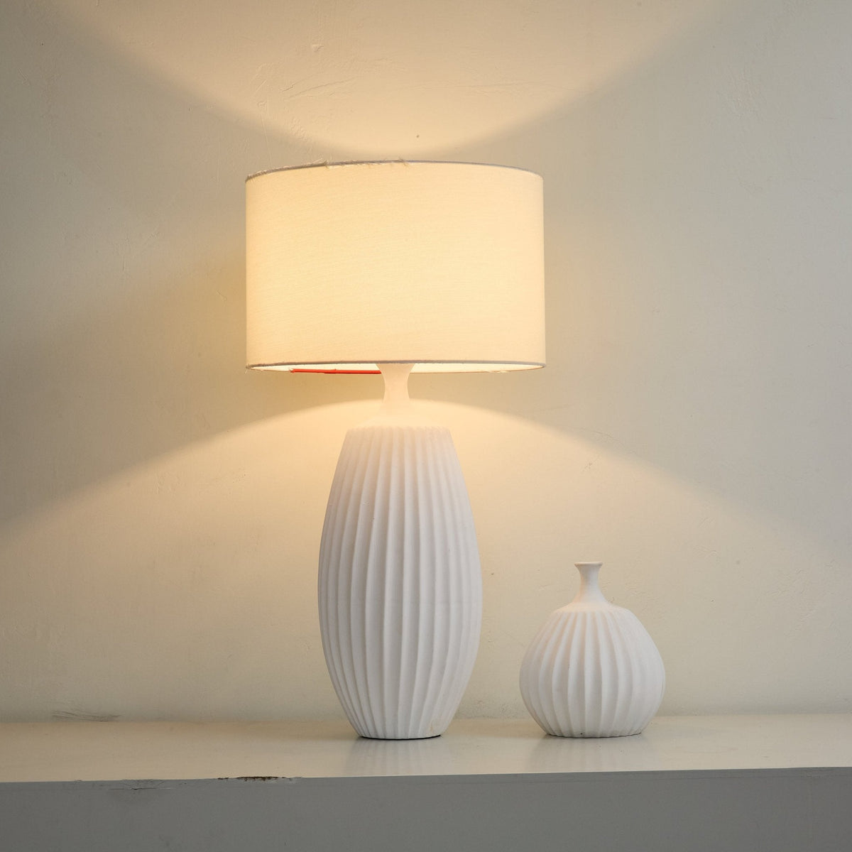 Ribbed Ceramic Table Lamp with Linen Shade for Modern Interiors