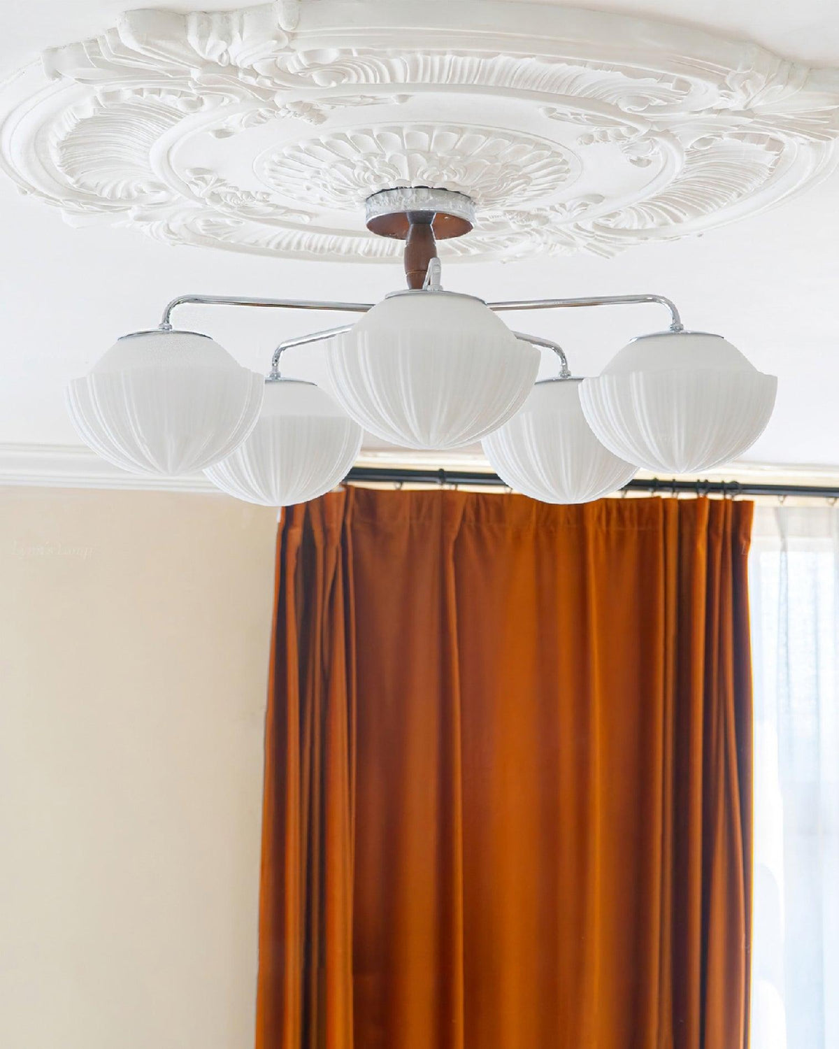 Ribbed Walnut Ceiling Lamp – Modern Flush Mount Light for Living Room & Bedroom