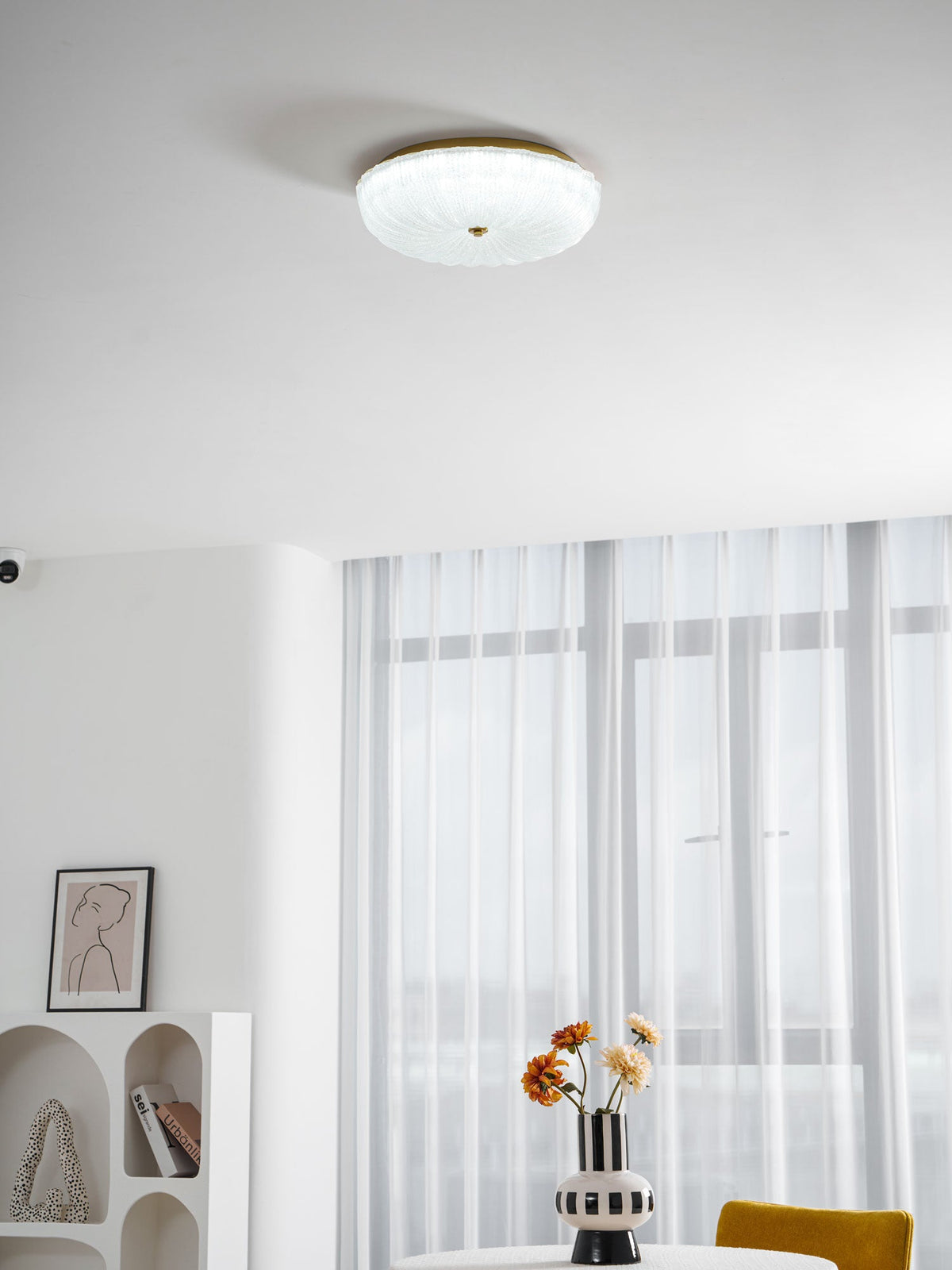 Ripple Glass Ceiling Light – Modern Flush Mount LED Fixture in Gold