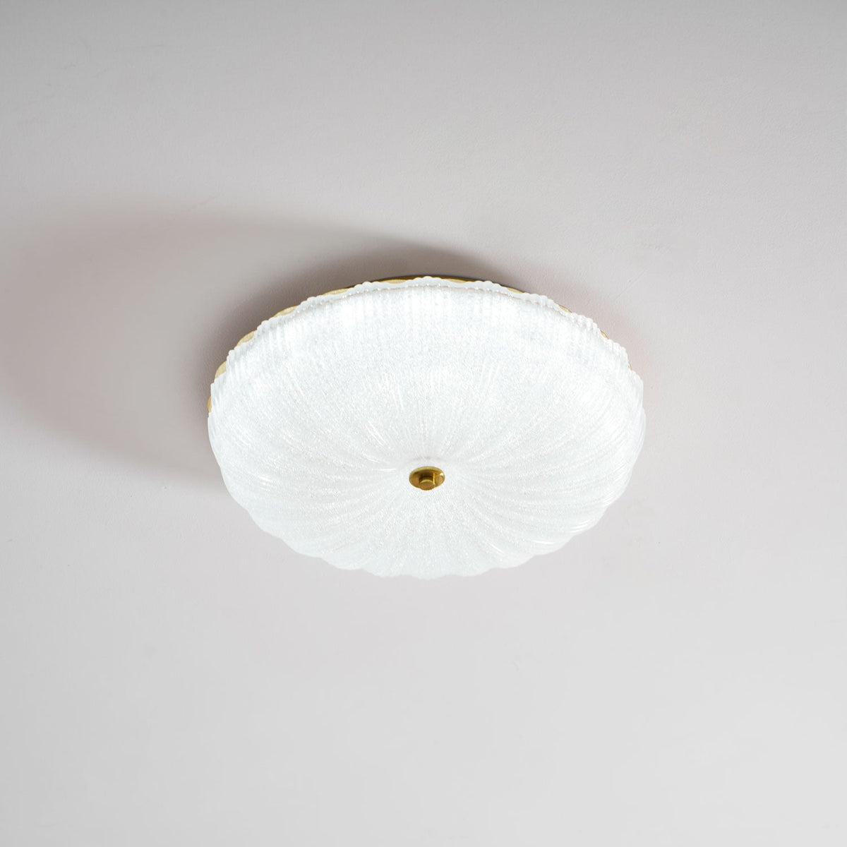Ripple Glass Ceiling Light – Modern Flush Mount LED Fixture in Gold