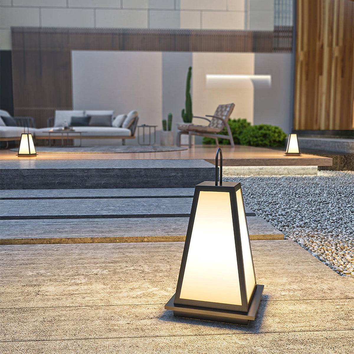 Roam Lantern Garden Solar Outdoor Lamp