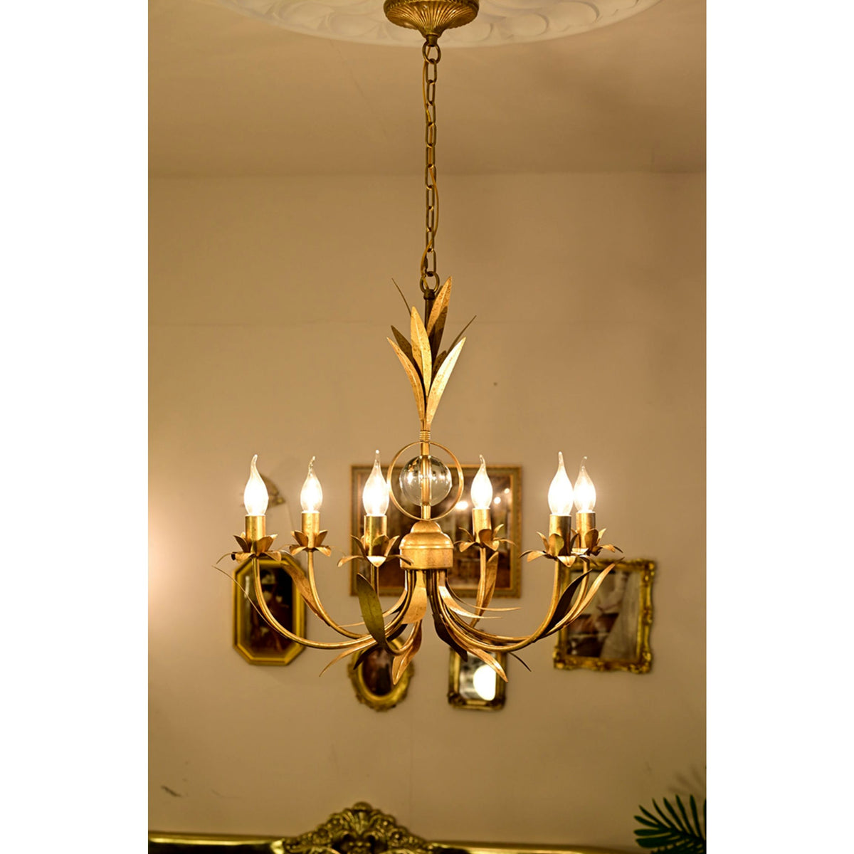 rodrick-6-light-chandelier