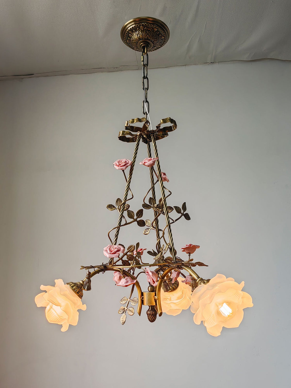 rosalind-flowers-chandelier