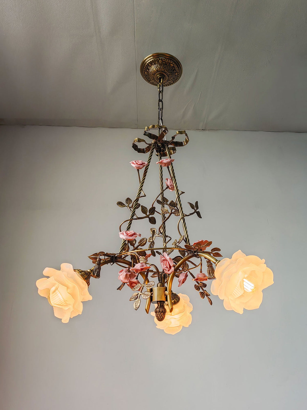 rosalind-flowers-chandelier