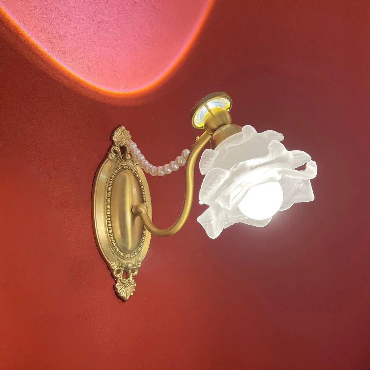 roses-landi-wall-lamp