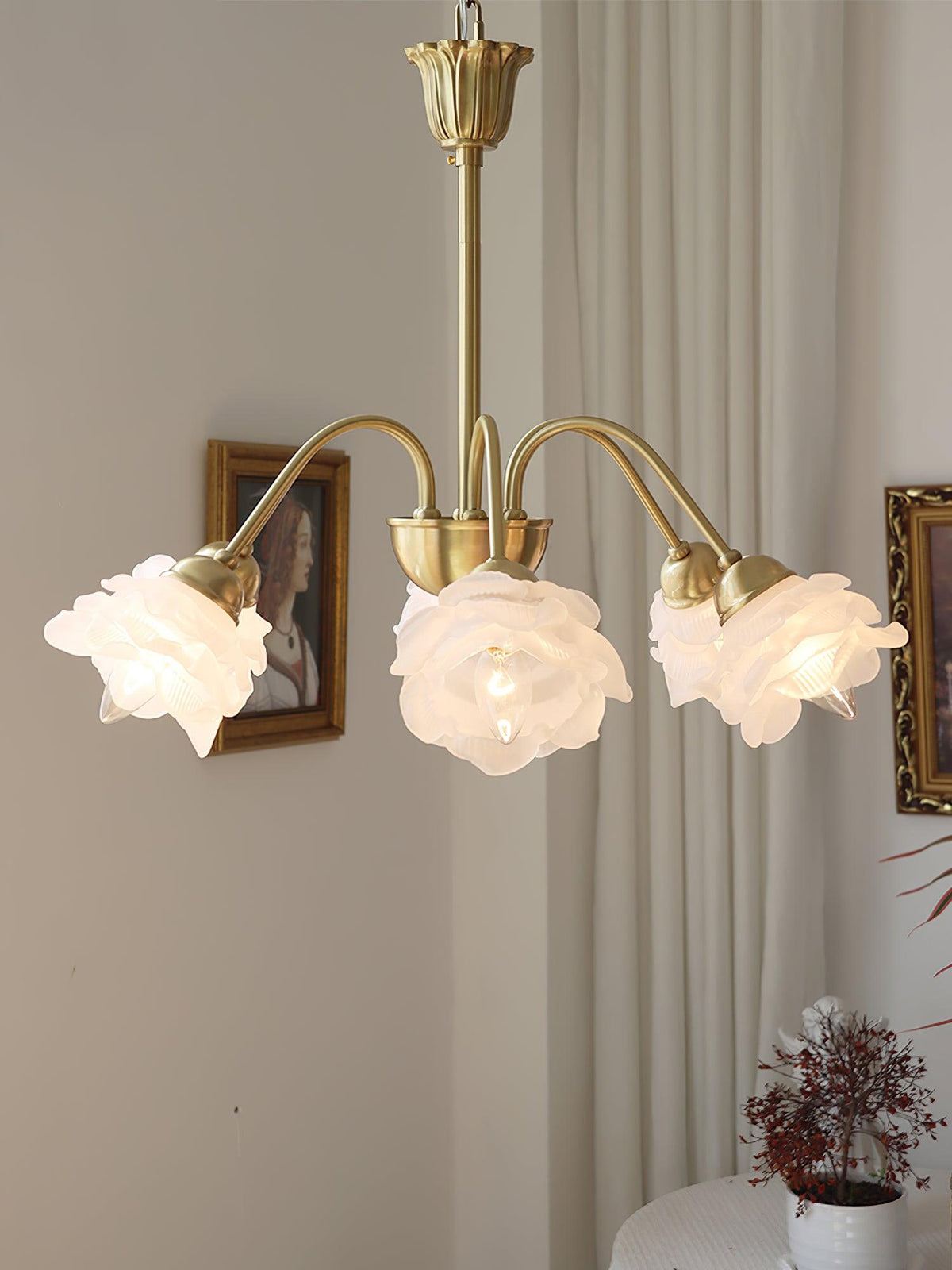 roses-chandelier