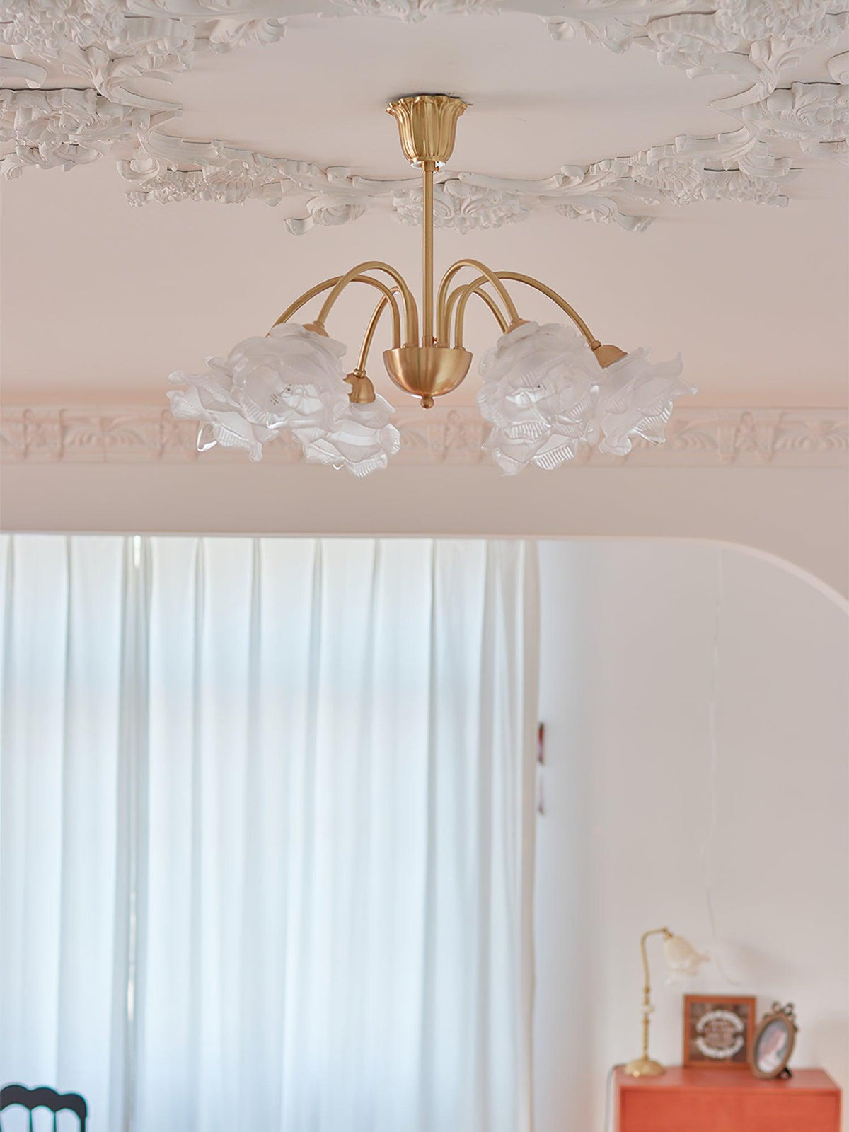 roses-chandelier
