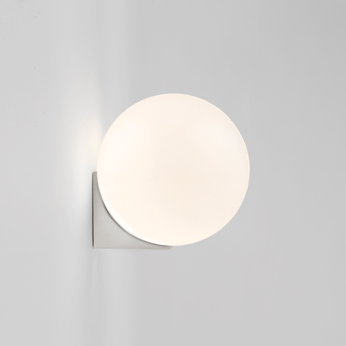 Rudy Wall Light