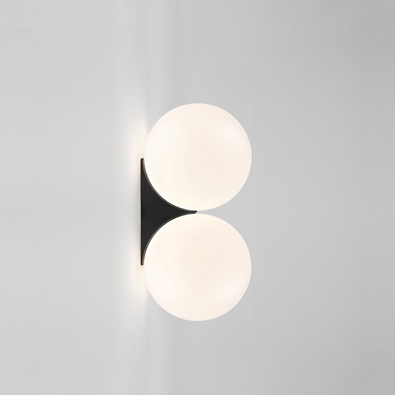 Rudy Wall Light