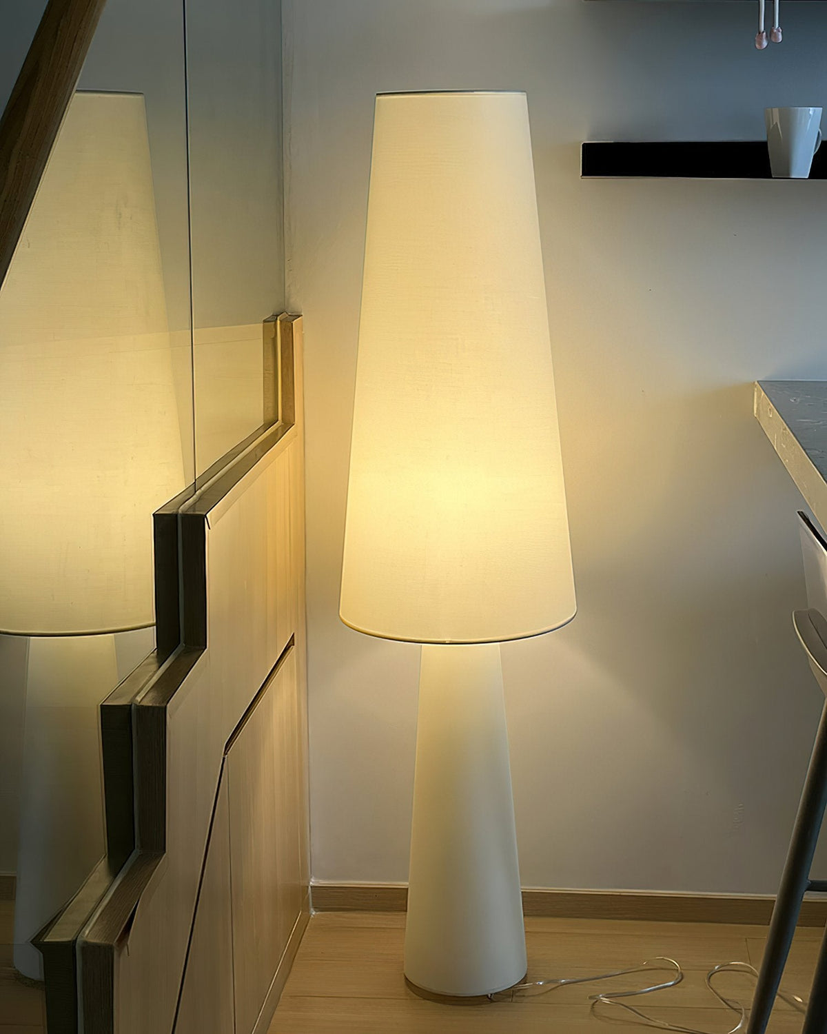 Ruma Floor Lamp