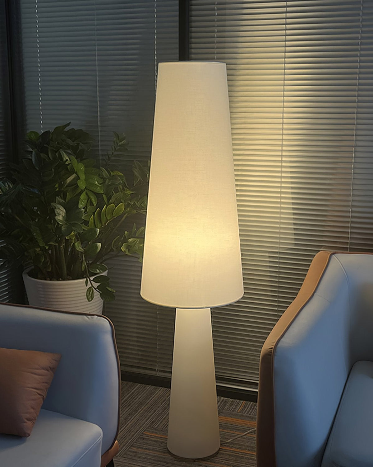 Ruma Floor Lamp
