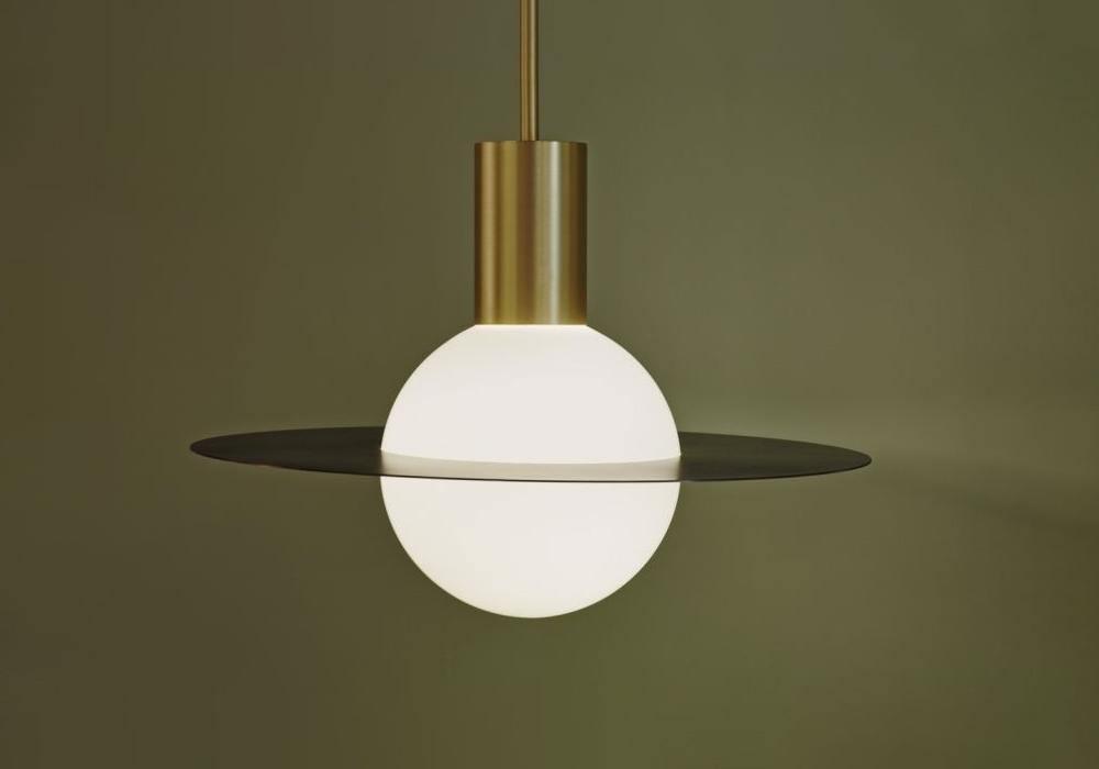 Saturne Brass & Glass Pendant Light – Modern Celestial Suspension