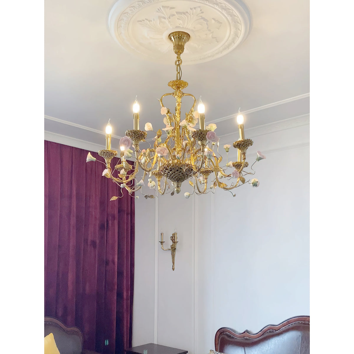 sabine-flowers-chandelier