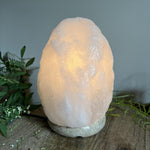 salt-stone-table-lamp