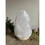 salt-stone-table-lamp