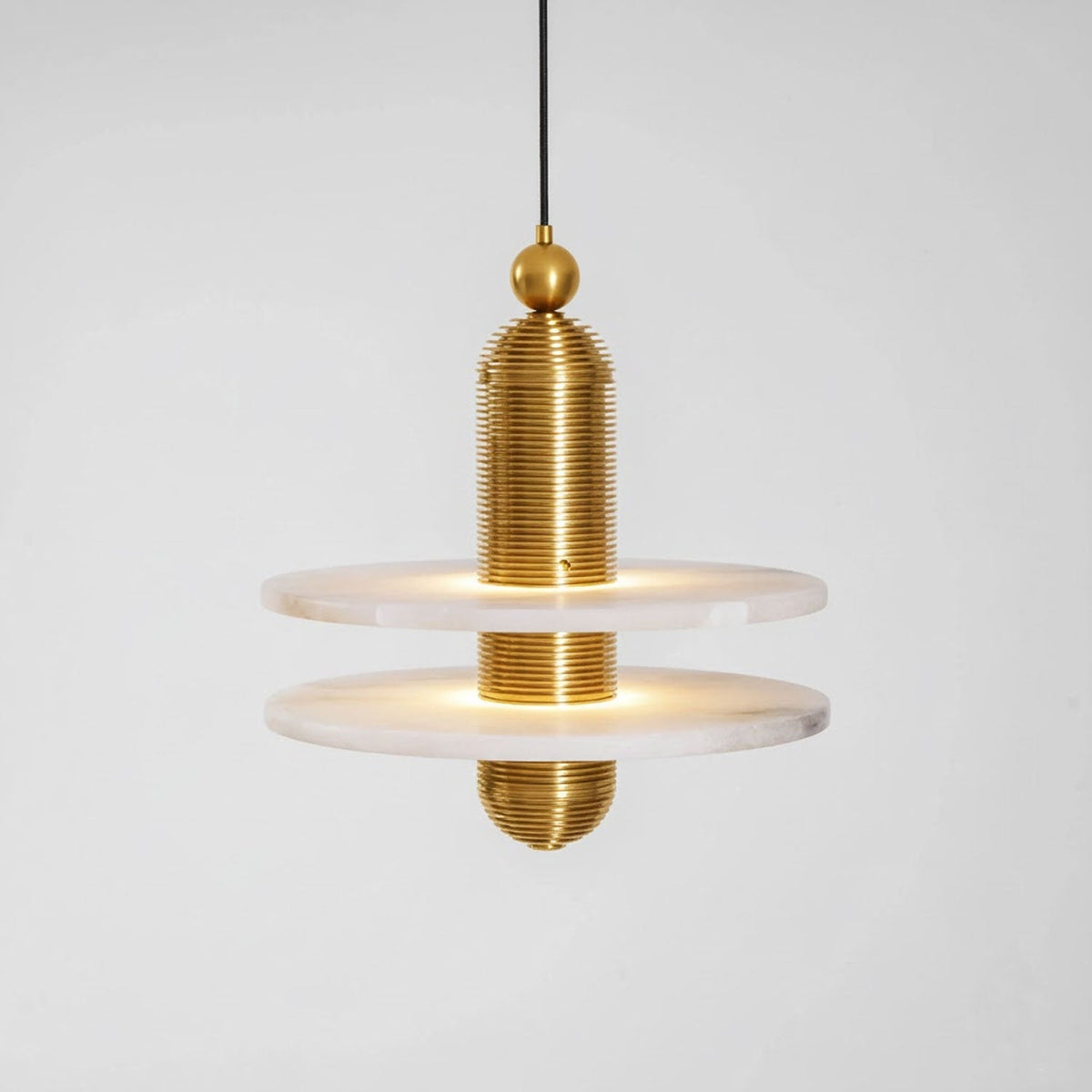 Saturn Alabaster Pendant Light – Sculptural Brass LED Chandelier