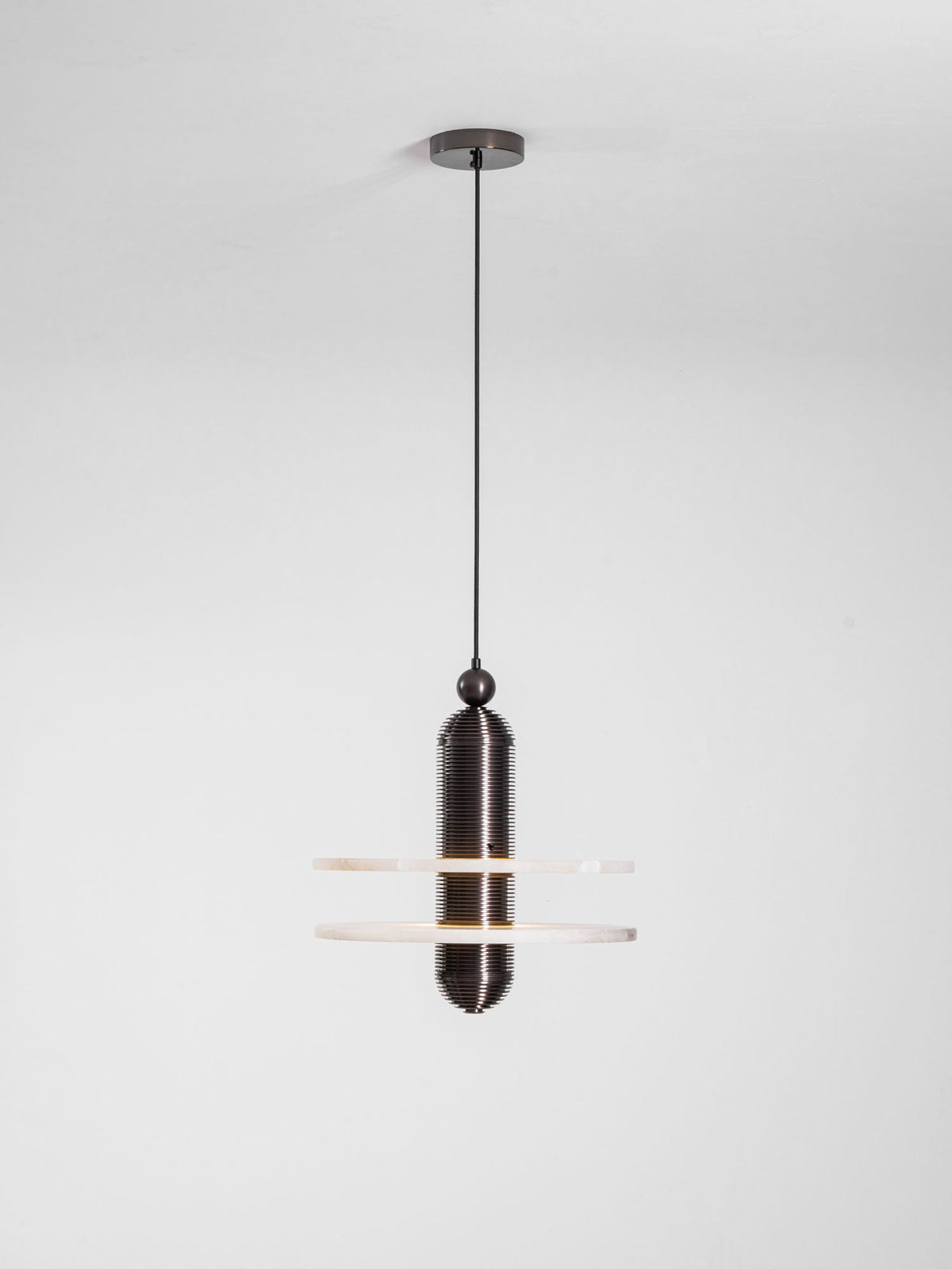 Saturn Alabaster Pendant Light – Sculptural Brass LED Chandelier
