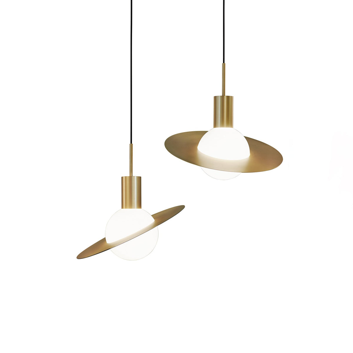 Saturne Brass & Glass Pendant Light – Modern Celestial Suspension