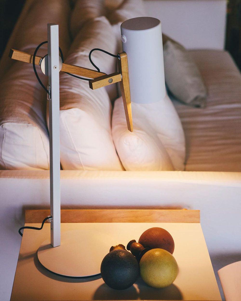 scantling-table-lamp