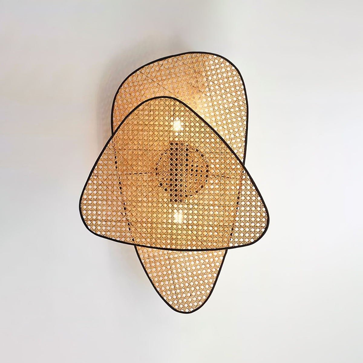 Screen Cannage Wall Light