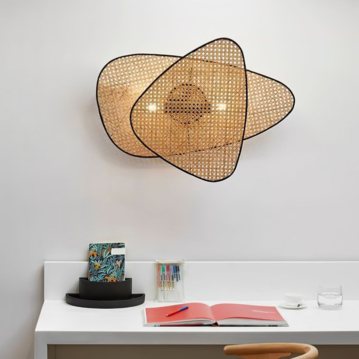 Screen Cannage Wall Light