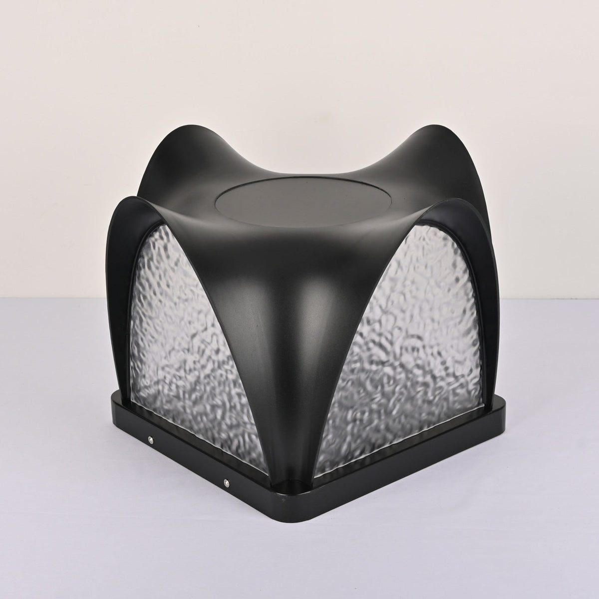 Sculptform Outdoor Table Lamp – Architectural LED Garden Light