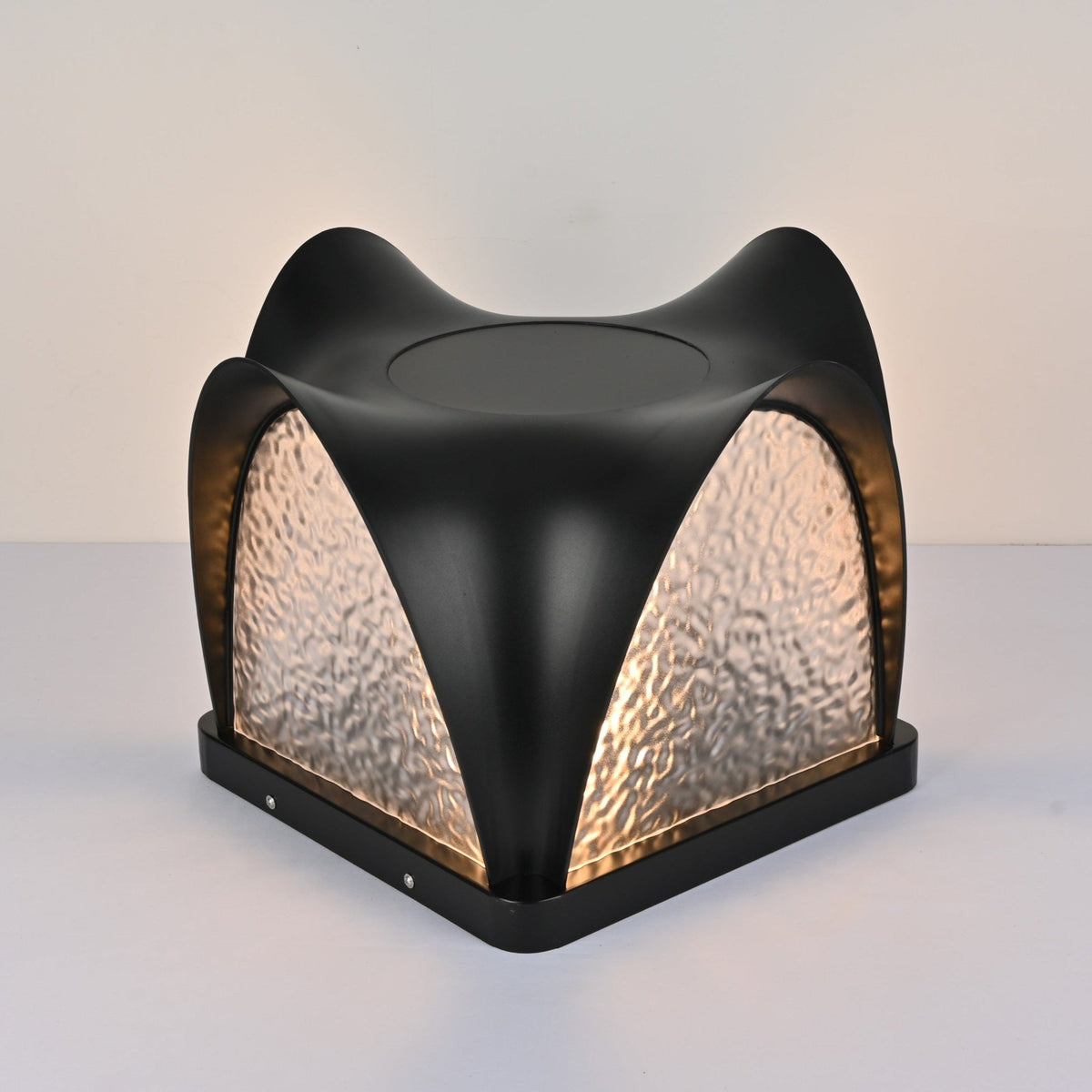 Sculptform Outdoor Table Lamp – Architectural LED Garden Light