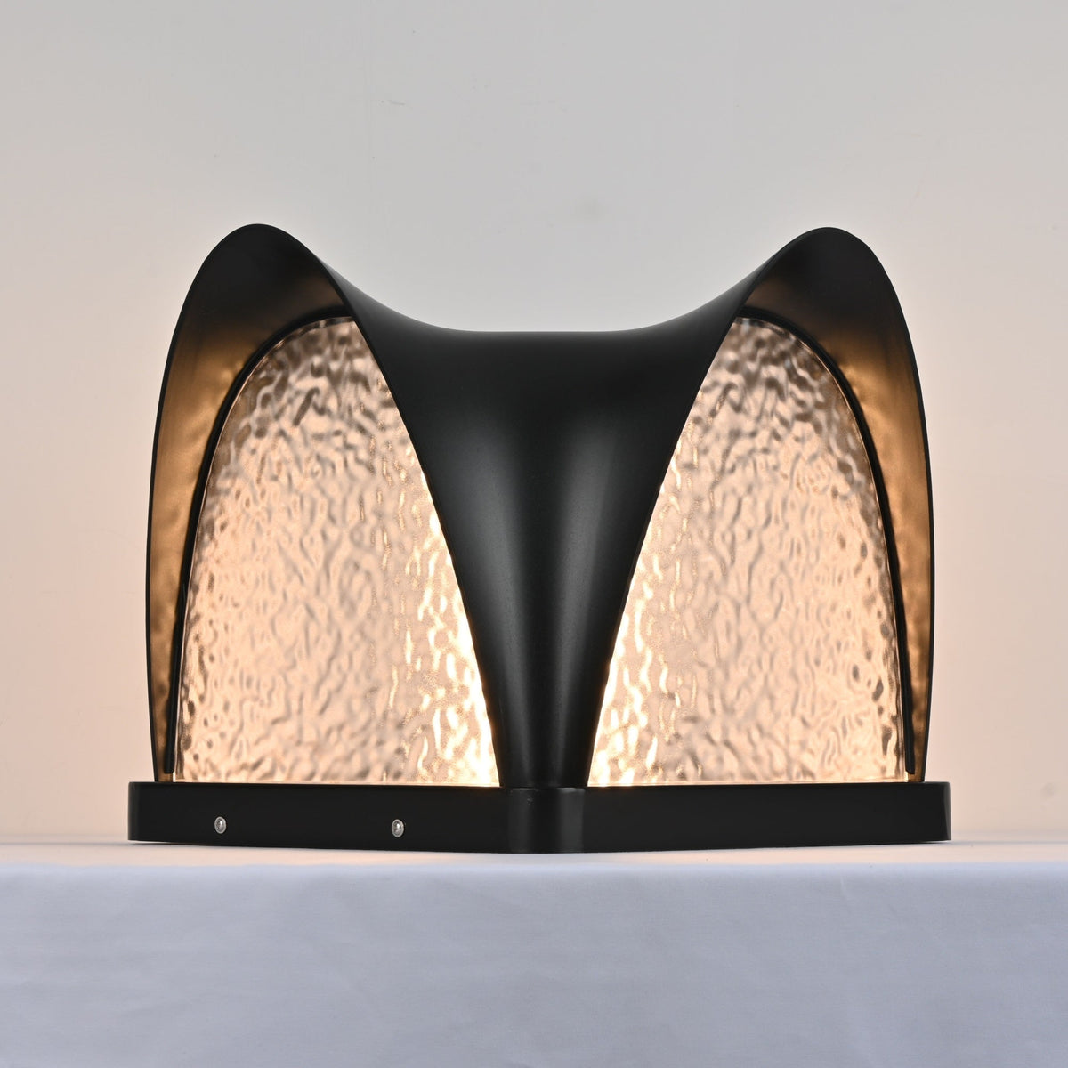 Sculptform Outdoor Table Lamp – Architectural LED Garden Light