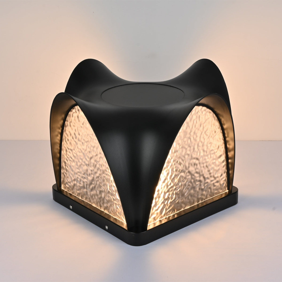 Sculptform Outdoor Table Lamp – Architectural LED Garden Light