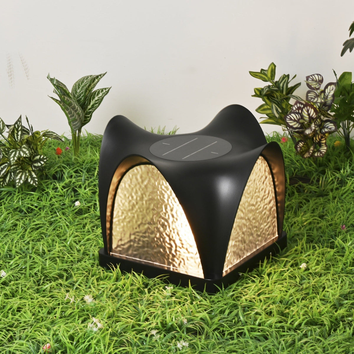 Sculptform Solar Outdoor Post Light – Modern Curved LED Garden Lamp