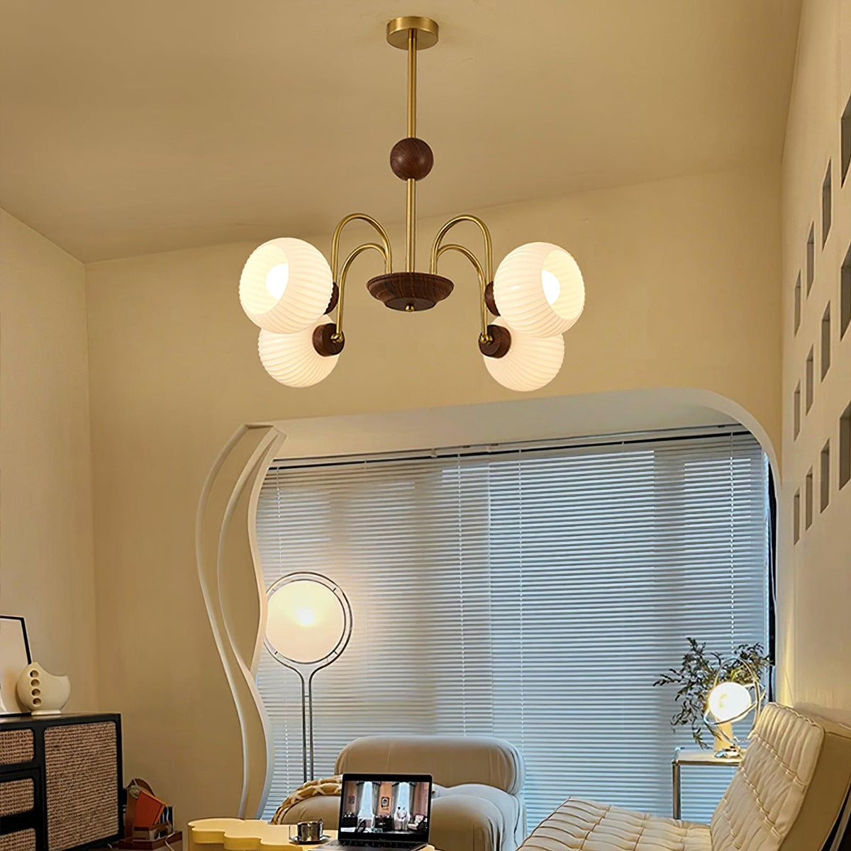 sculptural-glass-ribbed-chandelier