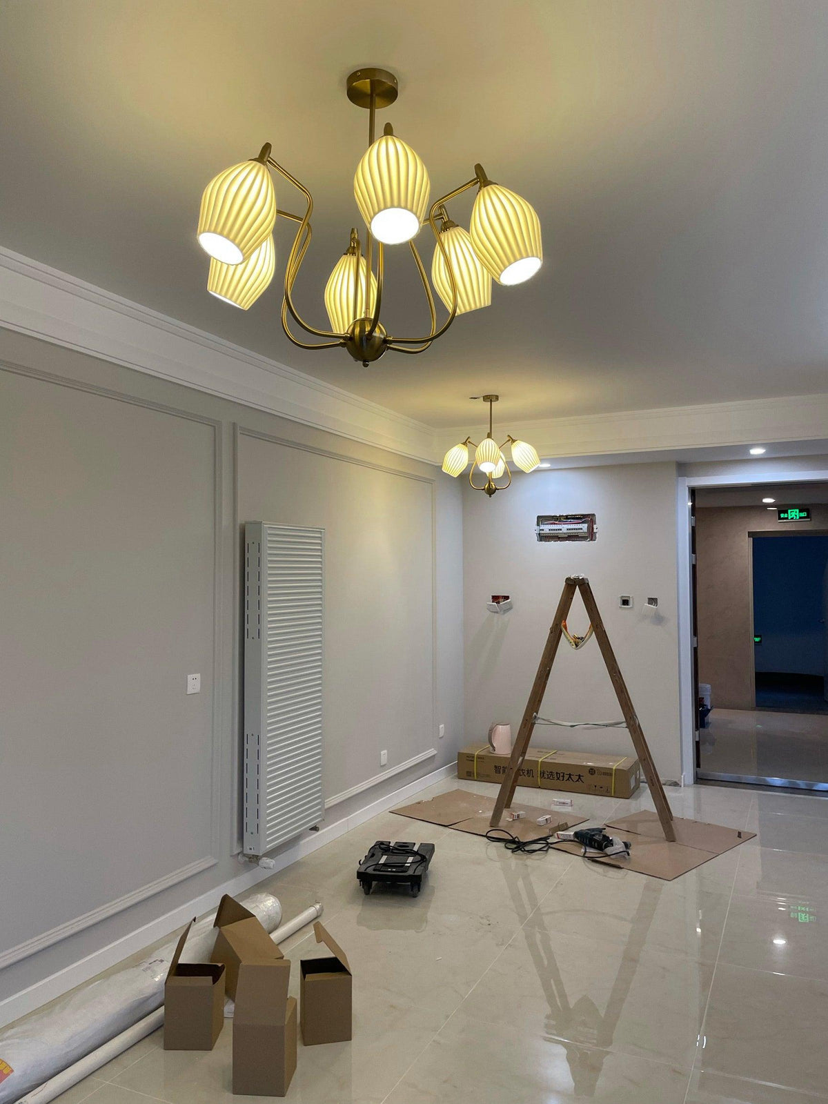 Ceramic_Ribbed_Chandelier