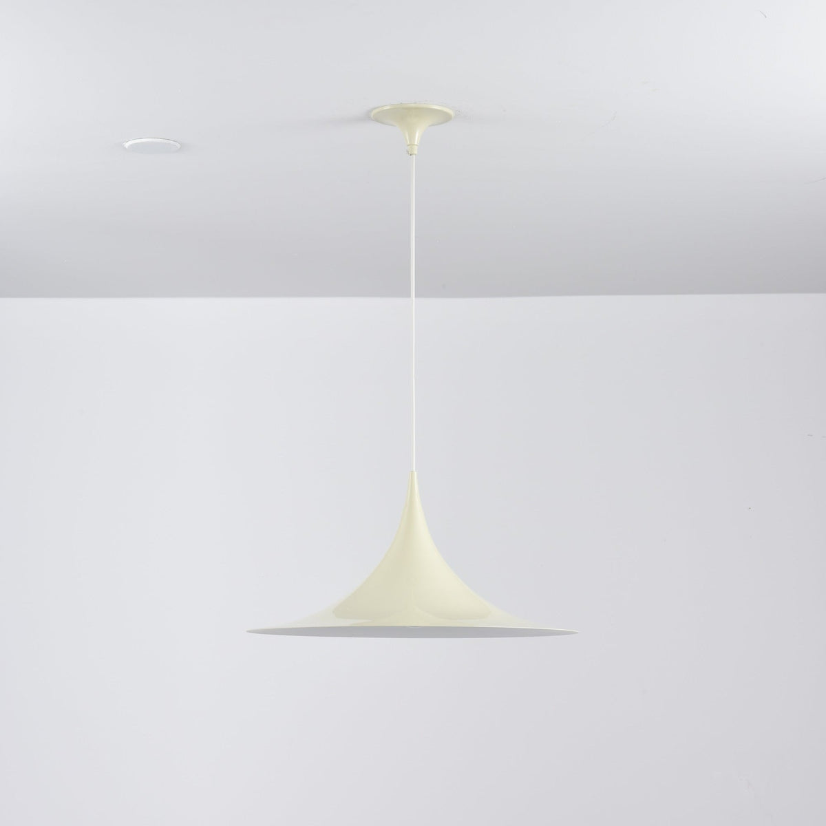 Semi Arch Pendant Light – Designer Aluminum Swag Lamp for Dining & Living Spaces