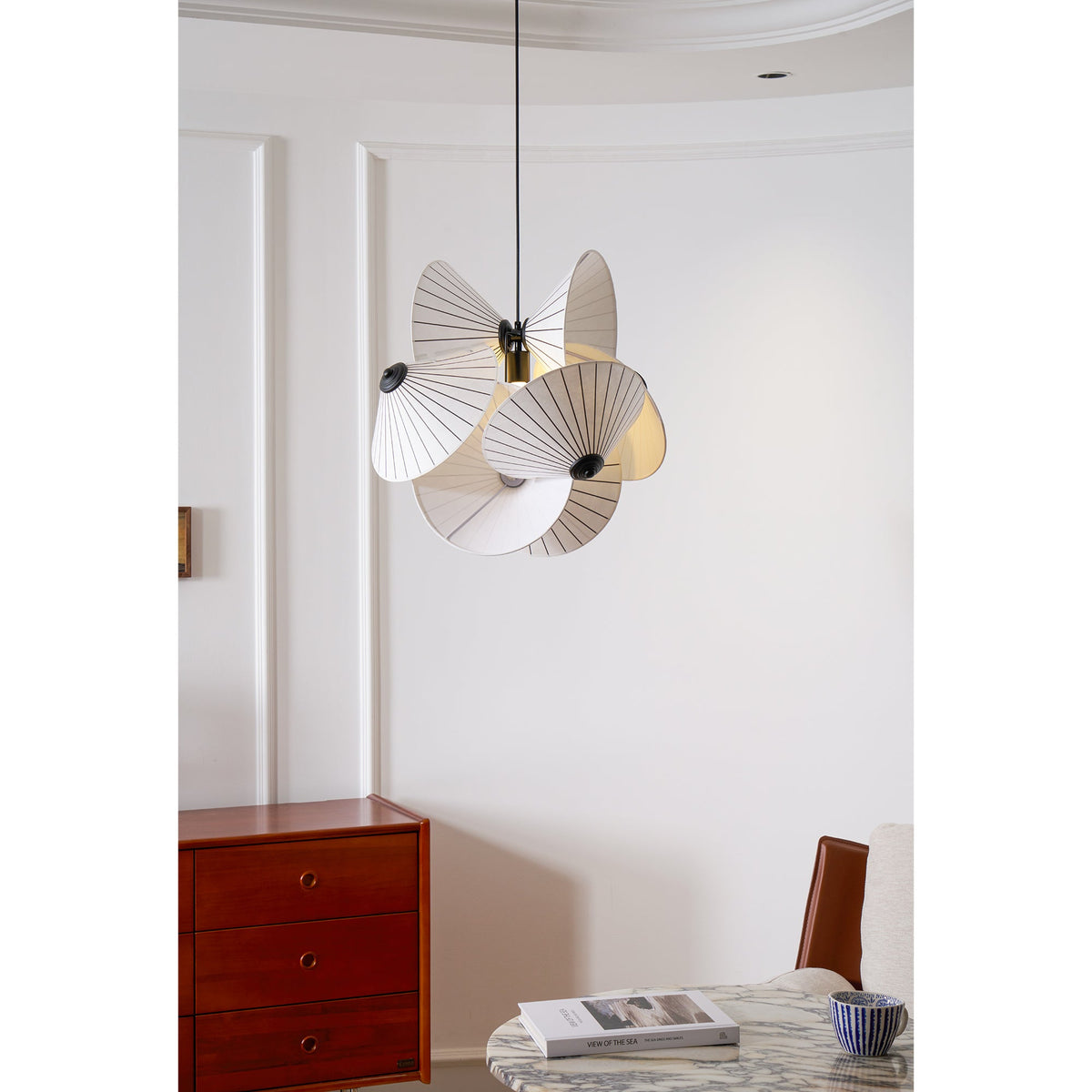 serpentine-pendant-light