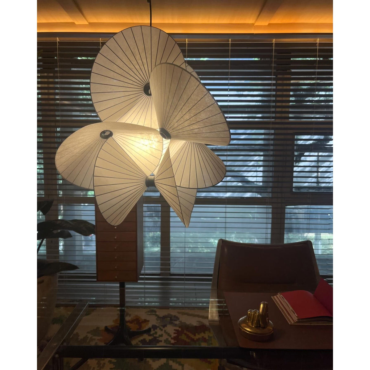 serpentine-pendant-light