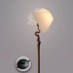 serpentine-twist-floor-lamp