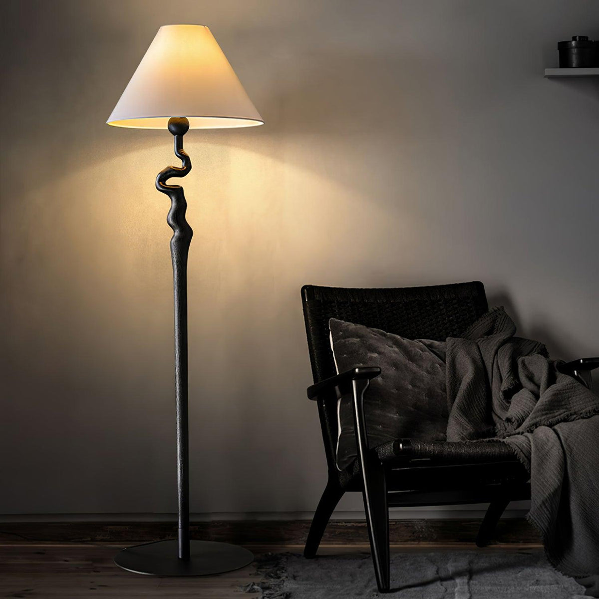 serpentine-twist-floor-lamp