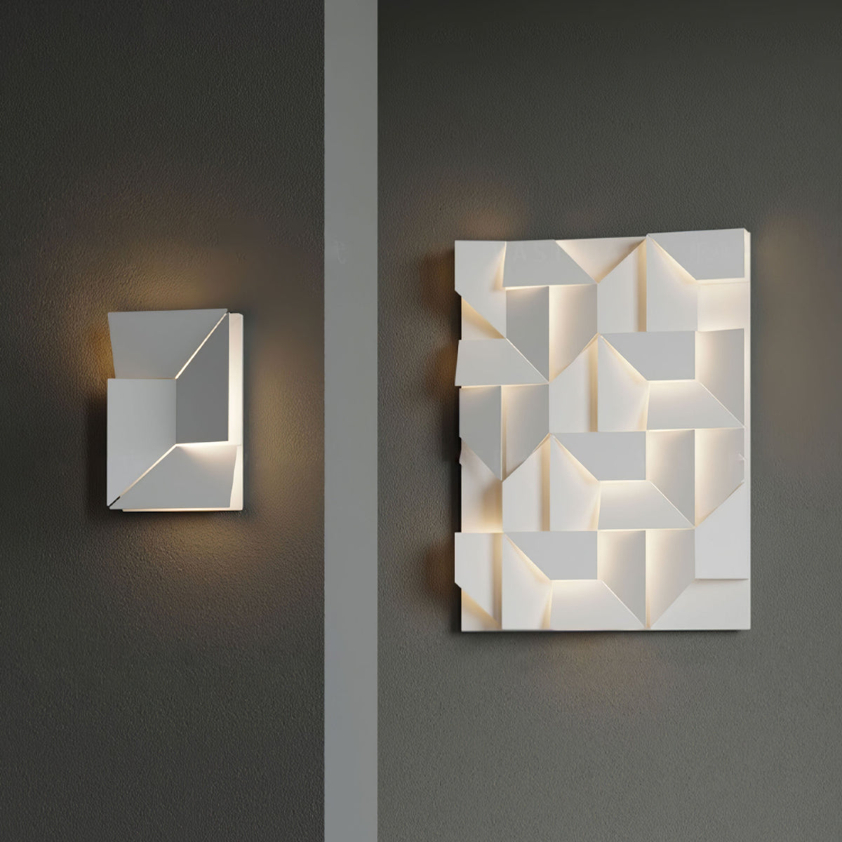 Shadows Grand Plug In Sconce