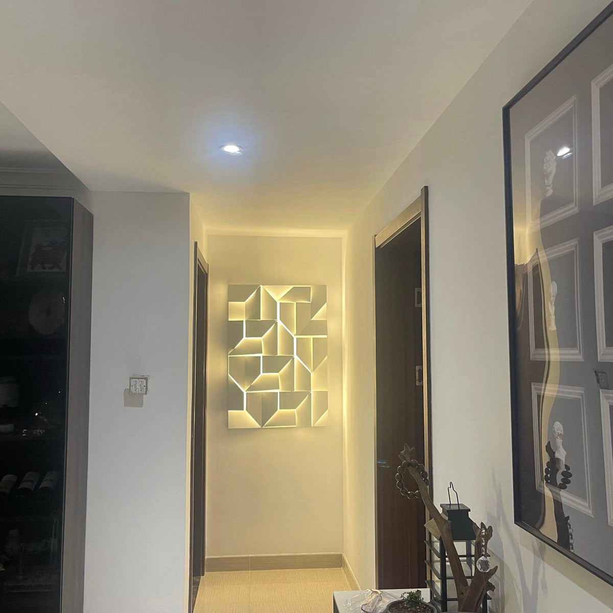 Shadows Charging Grand Sconce