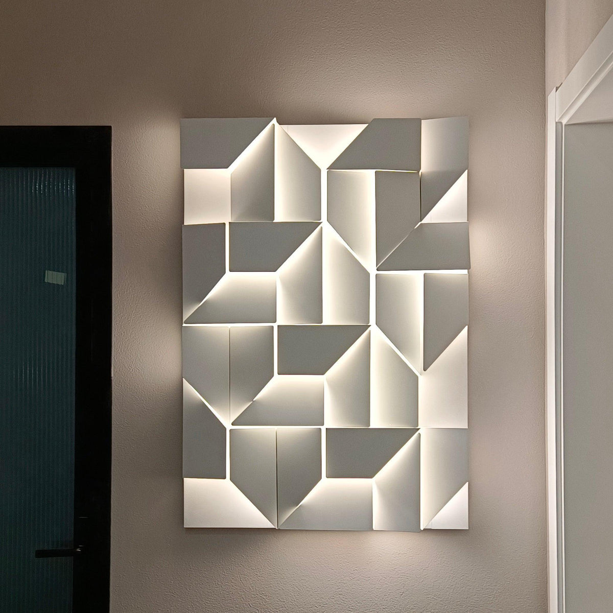 Shadows Grand Plug In Sconce