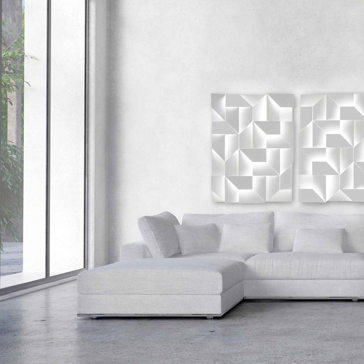 Shadows Charging Grand Sconce