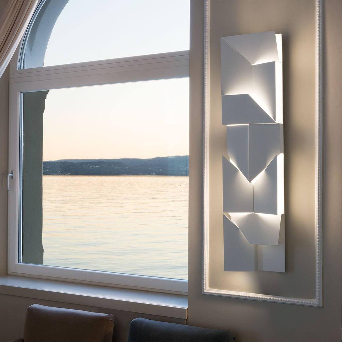 Shadows Charging Grand Sconce